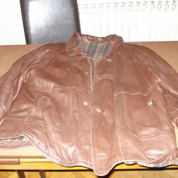 Prodajem ili mijenjam kožnu jaknu za razno