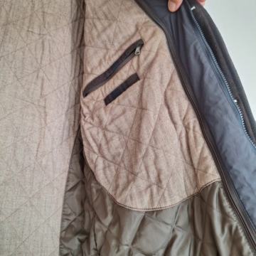 Prodajem kaput Camel.