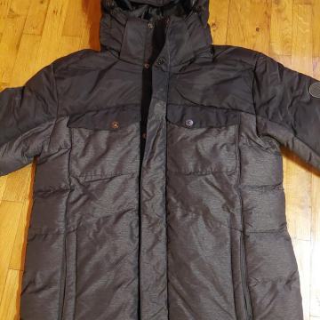 Prodajem mušku Champion jaknu, NOVA sa etiketom, vel L