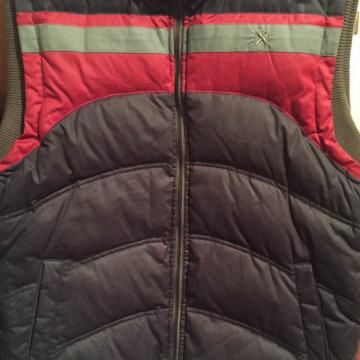 PULL&BEAR djilet prsluk sa punjenjem novo ispunjena jakna toperica