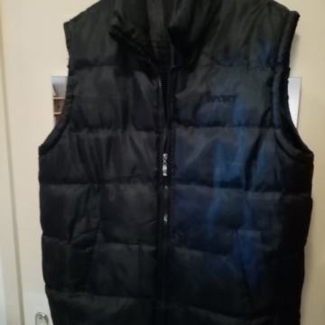 Sport prsluk  vel L kvaliteta ugodan i topao