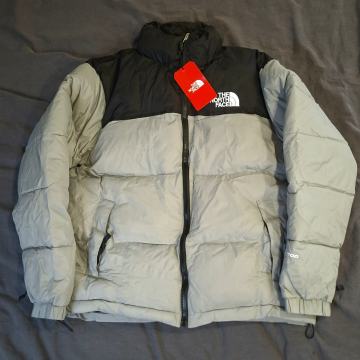 POVOLJNO !!! - THE NORTH FACE- Puffer jakna, bunda