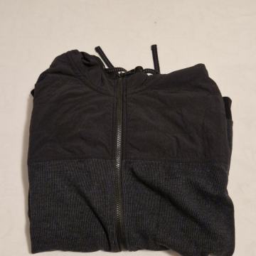 Tom Tailor XL, S. Oliver, Levis