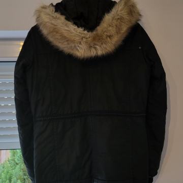 Tom Tailor zimska jakna s krznom (M)