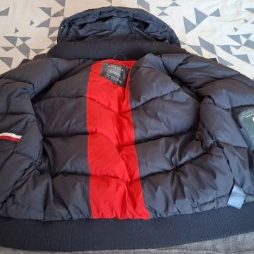 Tommy Hilfiger jakna