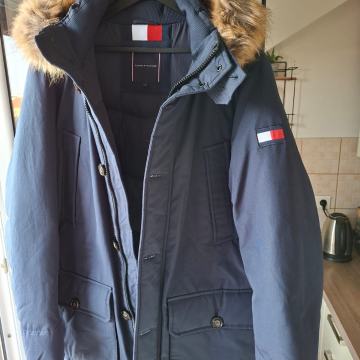 Tommy hilfiger jakna