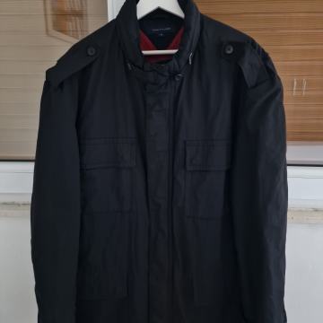 TOMMY HILFIGER modra topla jakna (XL)