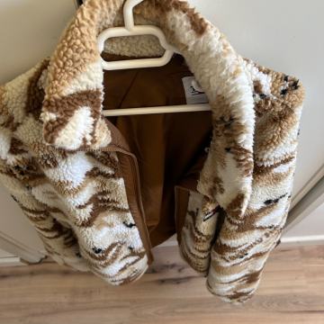 TOMMY JEANS PRIJELAZNA JAKNA-POPUST !!