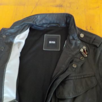 PRILIKA⚡TOPP PONUDA⚡ HUGO BOSS MCLAREN kožna jakna L/XL❗❗KAO NOVO❗