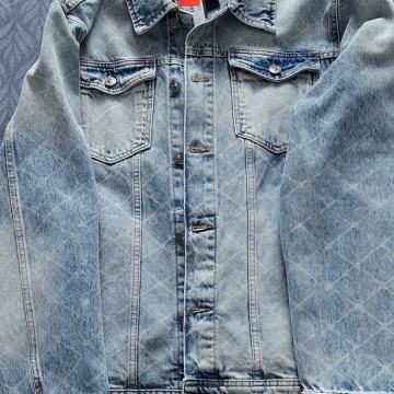 Traper jakna nova prodajem