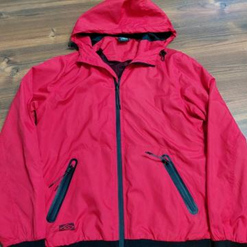 Umbro tanja jakna original