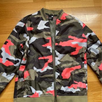 Under Armour  vjetrovka jakna zelena vojnicka