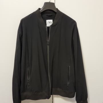 ZARA JAKNA vel. 46
