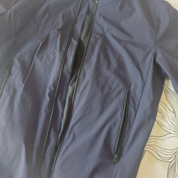 ZARA prijelazna jakna vel.S