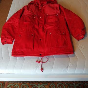 Zimska jakna sa kapuljačom