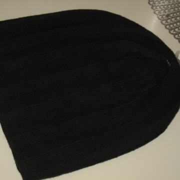 CRNA KAPA - ONE SIZE - NOVO