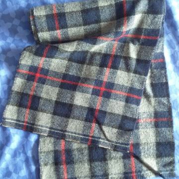 Karirani šal 150 x 24 cm