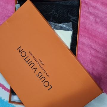 Louis Vuitton šal i kapa