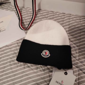 Moncler kapa