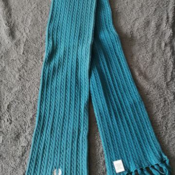 ŠAL "FRED PERRY"  WC2H 9NA-UNITED KINGDOM