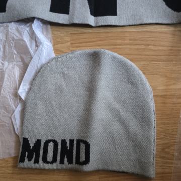 šal i kapa set John Richmond novo i org