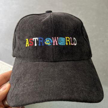 ASTROWORLD - Kapa, šilterica, kačket