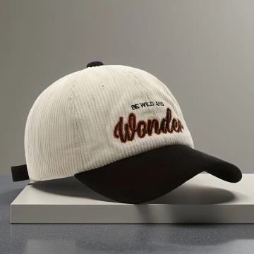 Bejzbol kapa s vezenim slovima