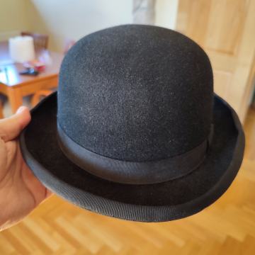 Bowler šešir