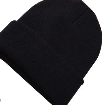 Crna muška kapa - NOVO