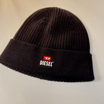Diesel kapa (beanie) crna, NOVA (nikad nošena)