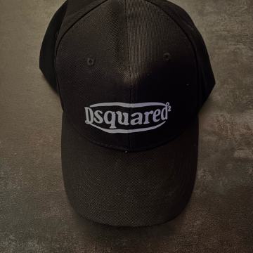 Dsquared2 kapa