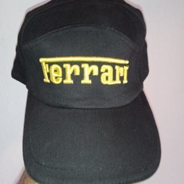 Ferrari crna šilterica