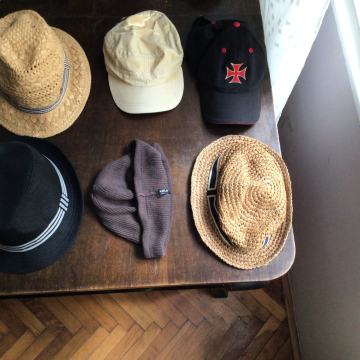 Kapa, šešir, ovratnik, šal,