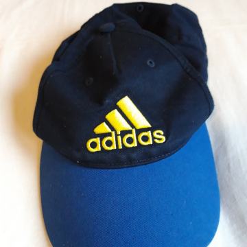Kapa shilt adidas