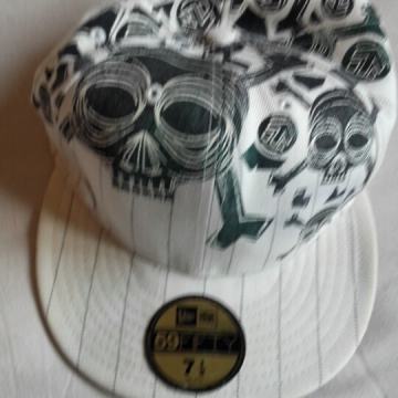 Kapa shilt sa kosturima