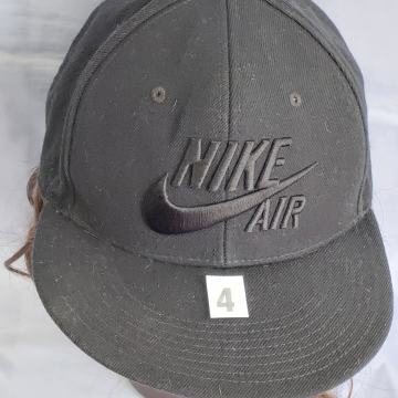 KAPA šilt. Br-4. Crna-crni vez Nike-Air. Mob