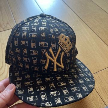 New Era - NY kapa- prilika