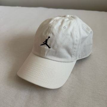 Nova Nike Jordan kapa (vel. M/L)