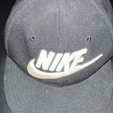 Nike kapa