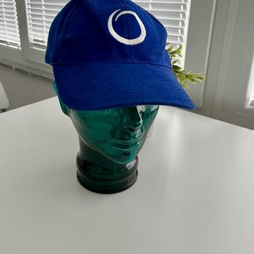 Oriflame šiltericaKapa