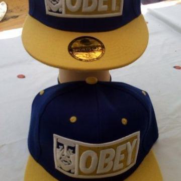 Obey šilterica (plava / žuti šilt)