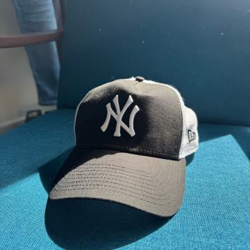 Prodajem New Era šiltericu