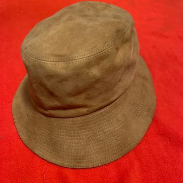 SESIR KOZNI MUSKI BR 58 NOVI