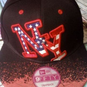 Šilterica NY crna ravan šilt