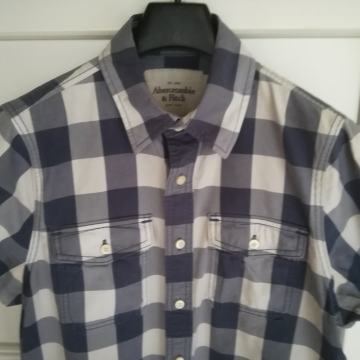 ABERCROMBIE & FITCH