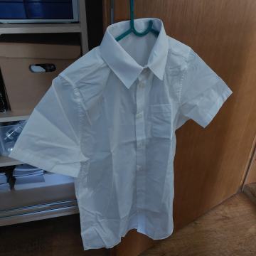 bijela košulja  veličine M
