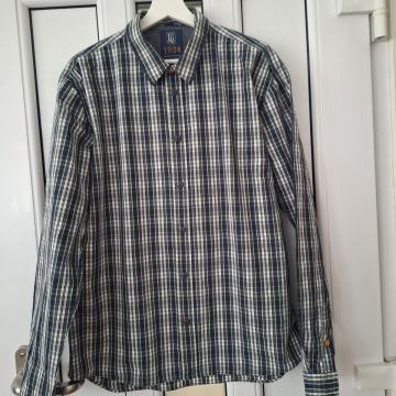 Frontiers of Quebec kosulja vel XL