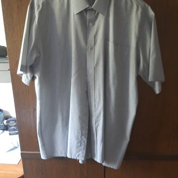 Košulja kratkog rukava vel. 44