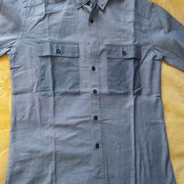 Mango košulja XS veličine.