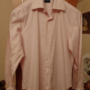 Muska kosulja. Broj 40. Maden in Romania.